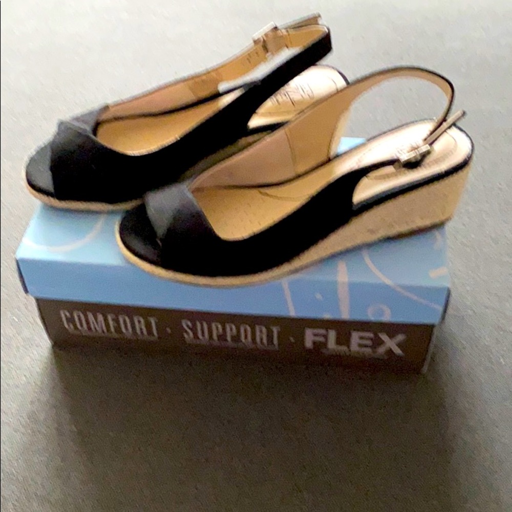 New Stride Rite Black Shoes